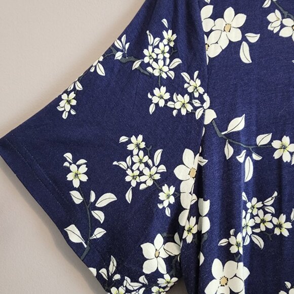 Popyoung Navy Floral Tunic Top XL - Picture 2 of 8